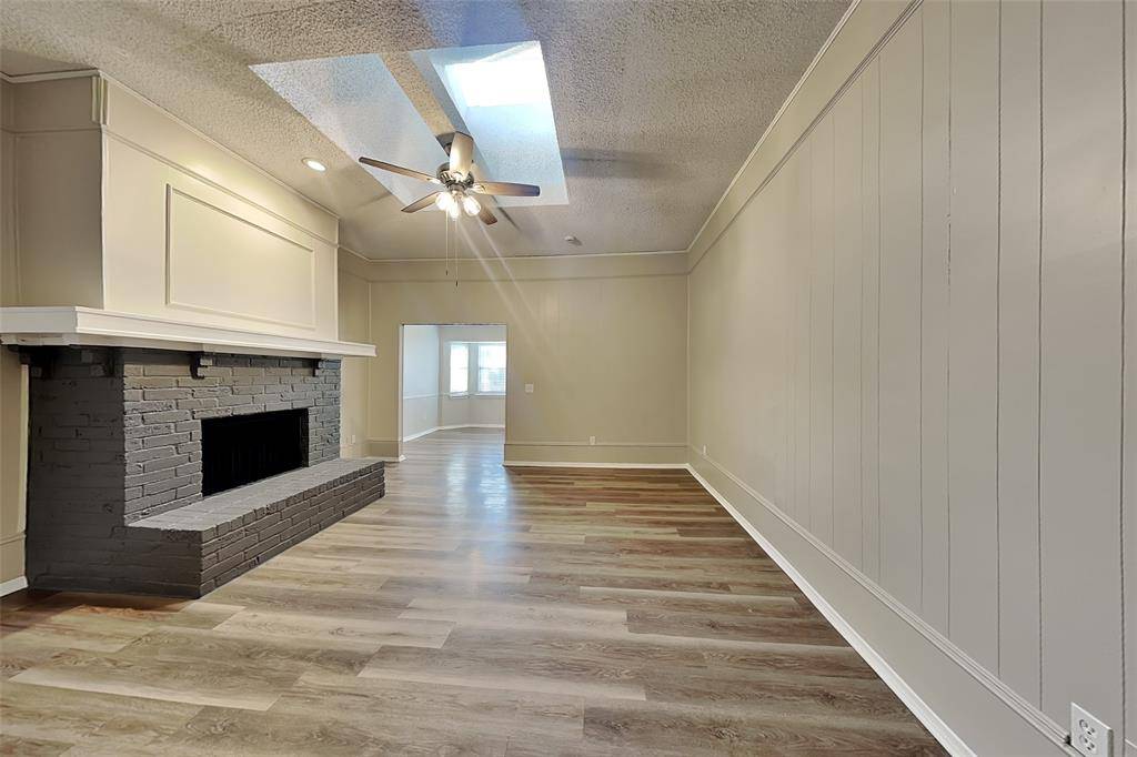 1922 Robin Meadow Drive, Carrollton, TX 75007