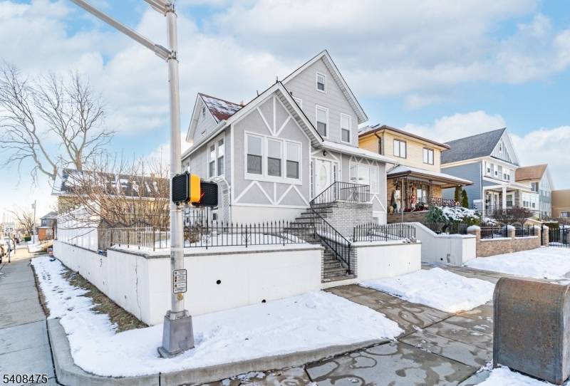 242 Midland Ave, Kearny Town, NJ 07032