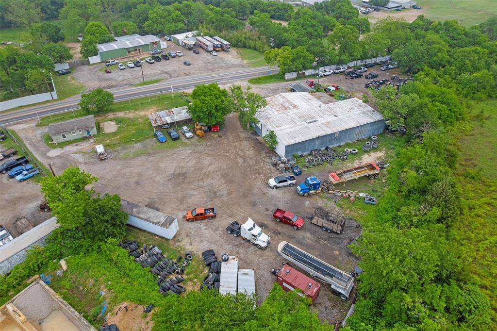 316 Howard Road, Waxahachie, TX 75165