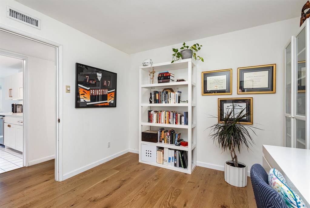 7716 El Santo Lane, Dallas, TX 75248