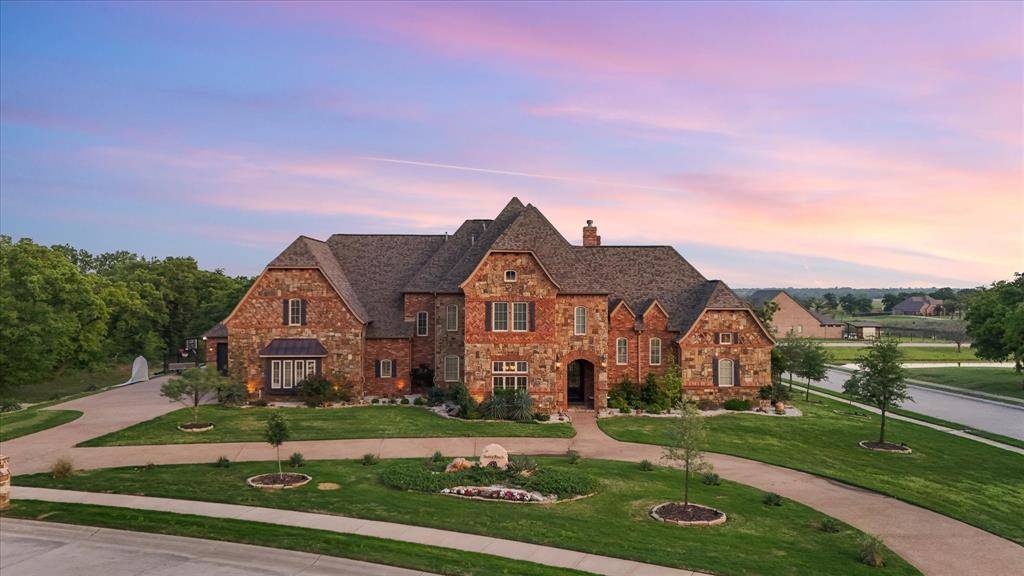 103 Oak Grove Lane, Boyd, TX 76023