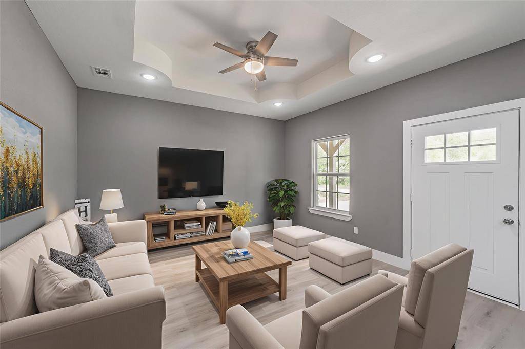 412 Matthew Street, Hillsboro, TX 76645