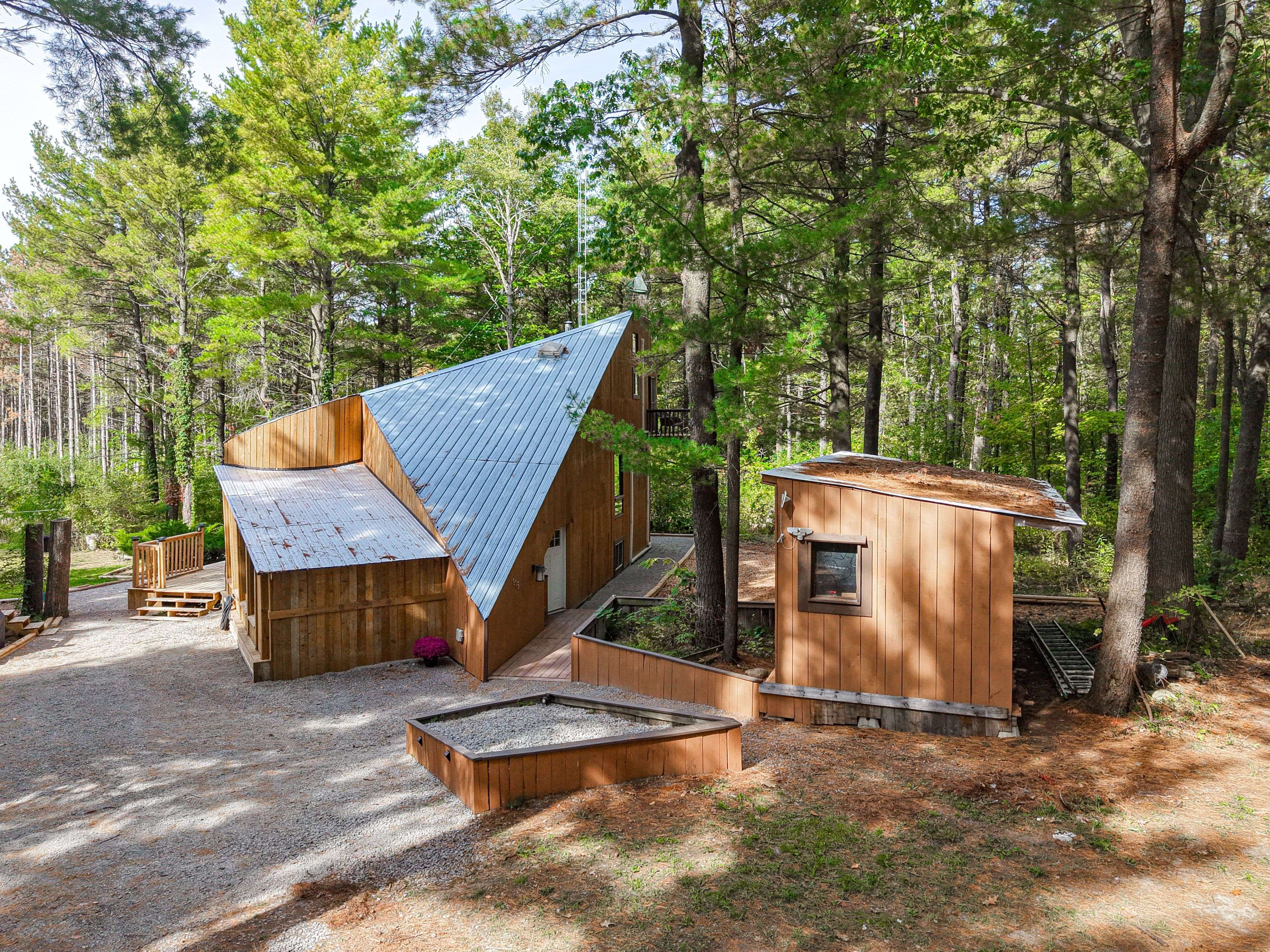 S695 Durham Rd 13 RD, Brock, ON L0C 1H0