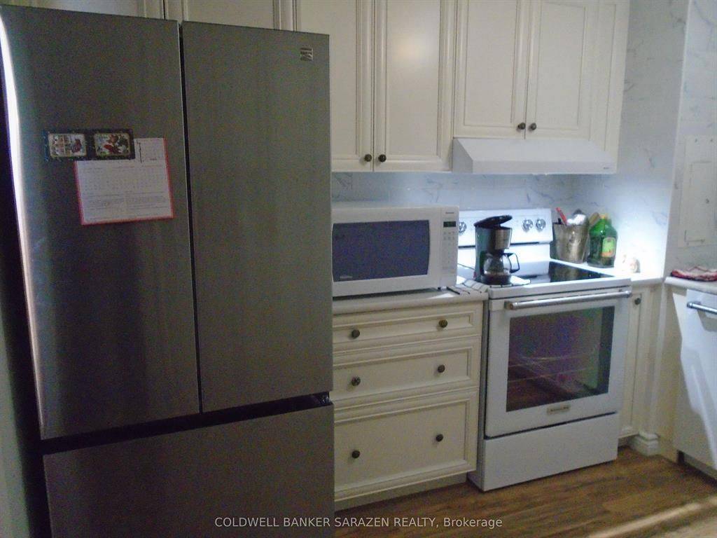 2951 RIVERSIDE DR N #414, Billings Bridge - Riverside Park And Area, ON K1V 8W6