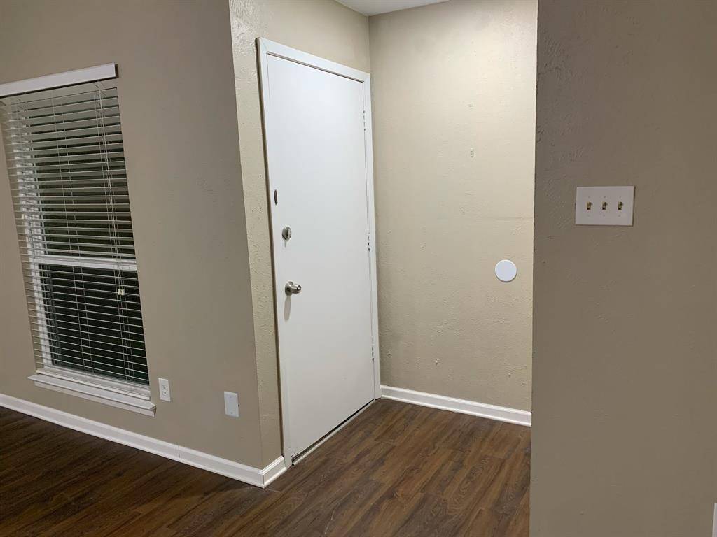 13652 Flagstone Lane, Dallas, TX 75240