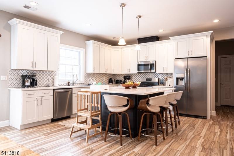 1 Reynolds Ave, Hanover Twp., NJ 07981