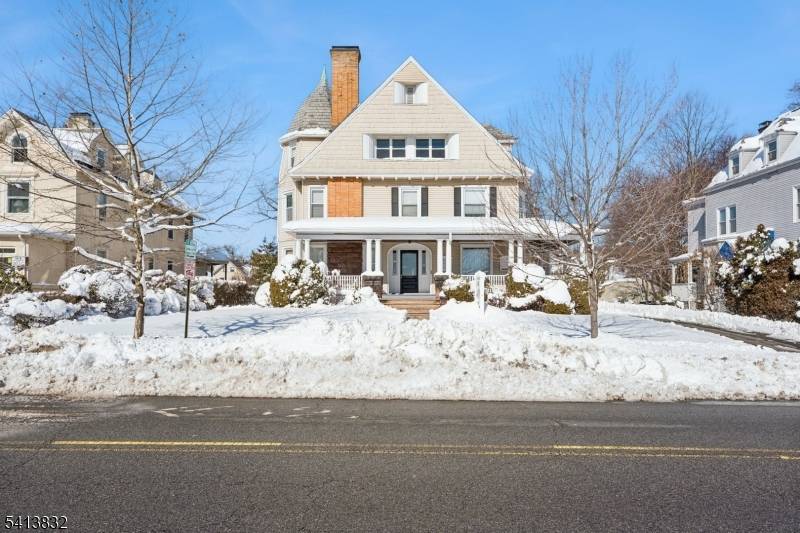 96 Park St, Montclair Twp., NJ 07042