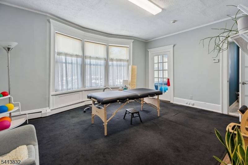 96 Park St, Montclair Twp., NJ 07042