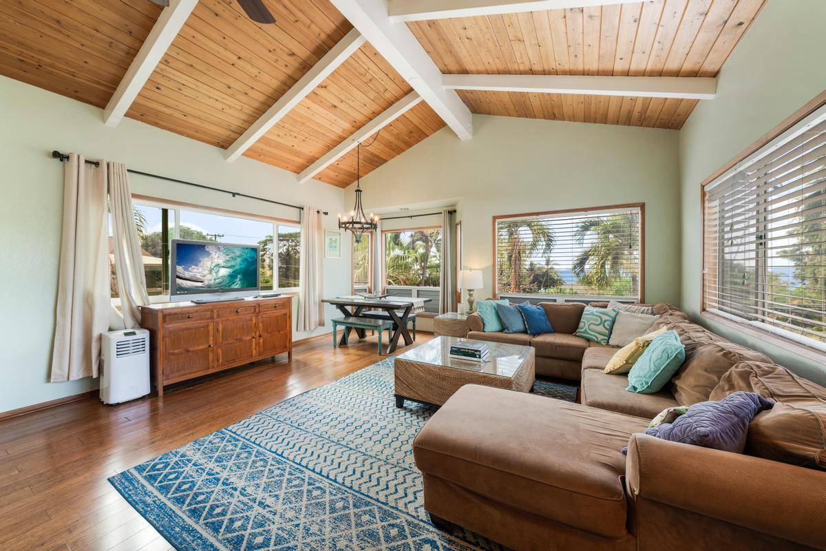 76-6185 ALII DR, Kailua Kona, HI 96740