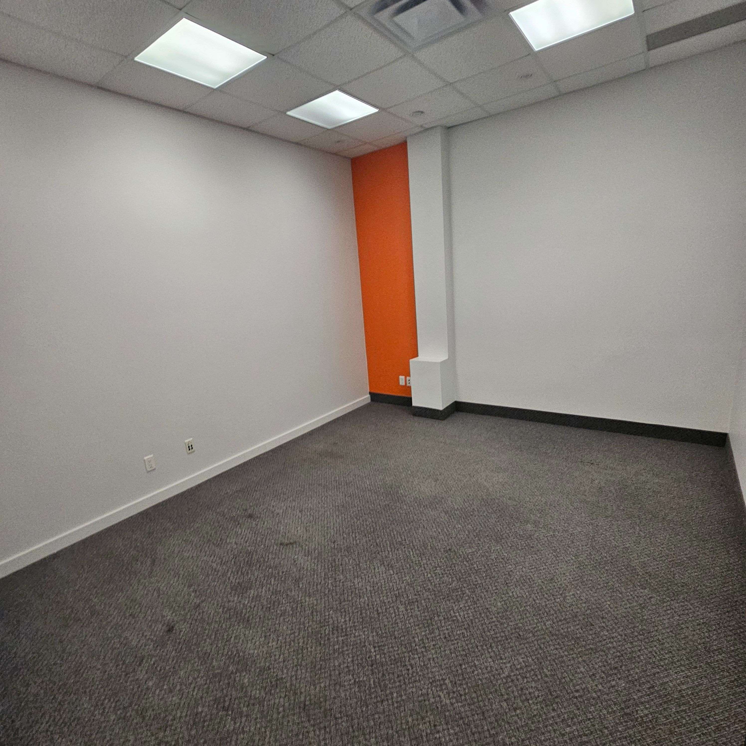 74 CEDAR POINTE DR #1009, Barrie, ON L4N 5R7