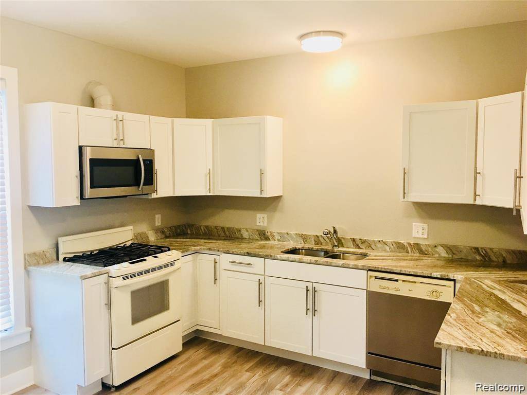 111 Kibbee ST, Mt. Clemens, MI 48043