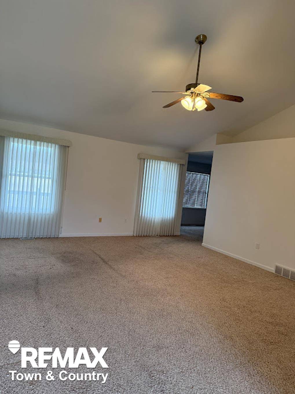 12078 Innsbruck LN, Vienna Twp, MI 48420