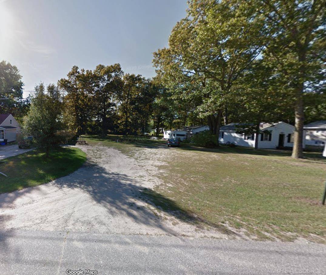 S Chandler ST, Muskegon, MI 49442