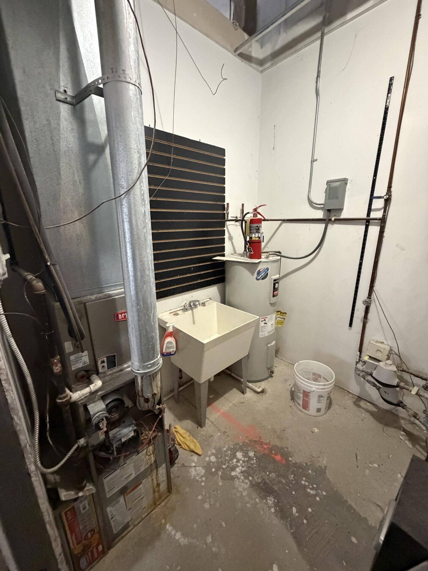 793 W Laketon AVE, Muskegon City, MI 49441