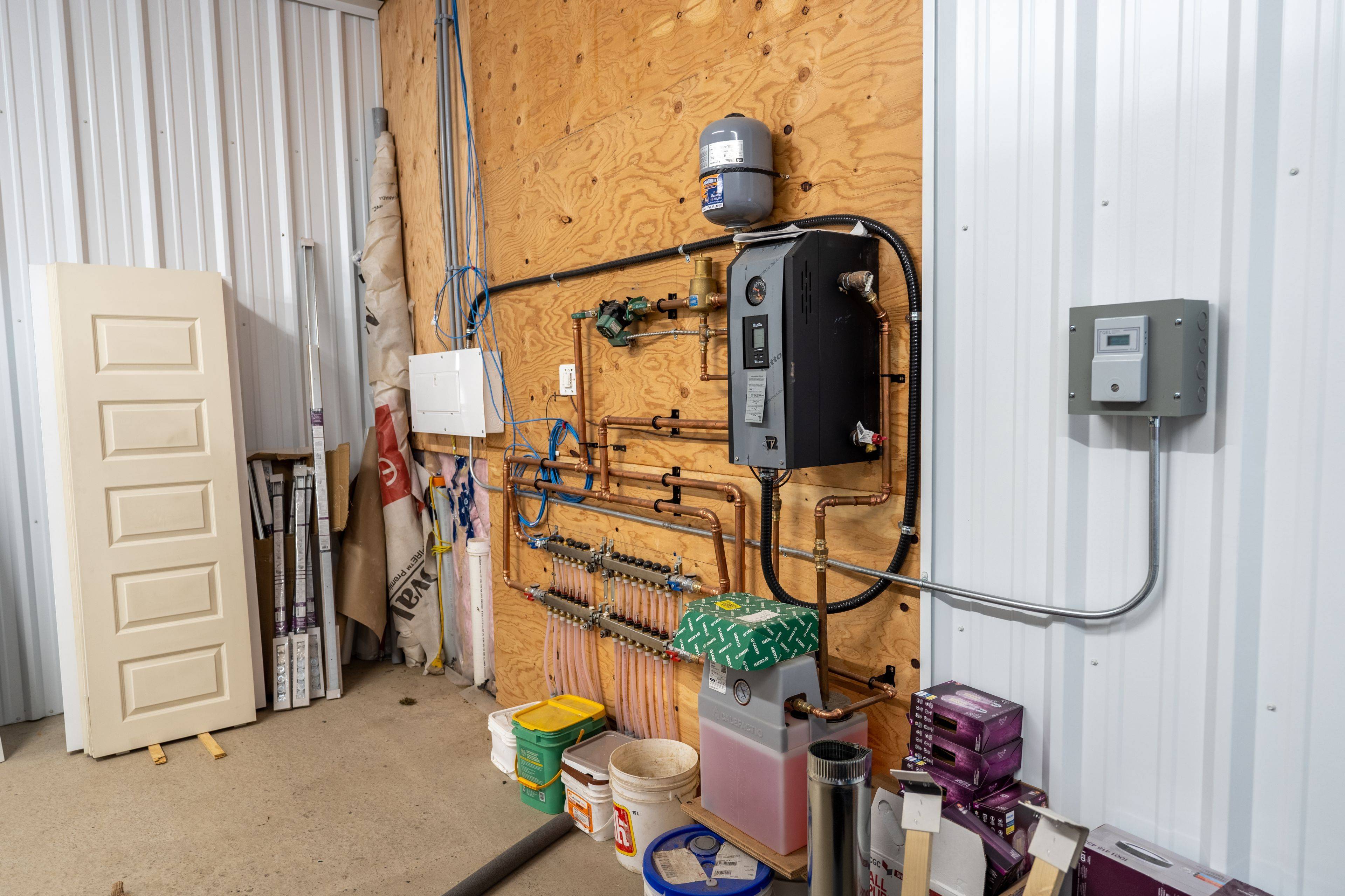 26 First (Garage) ST W, Cornwall, ON K6J 1B9