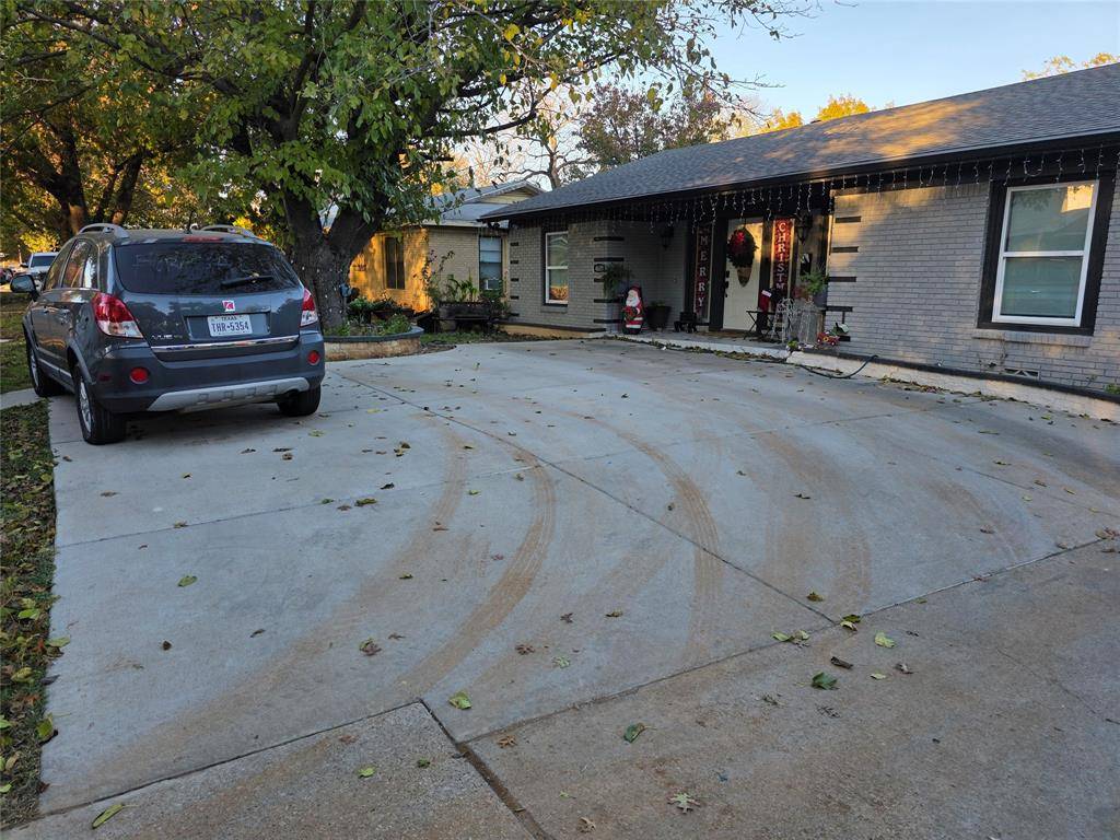 4605 Cole Street, Fort Worth, TX 76115
