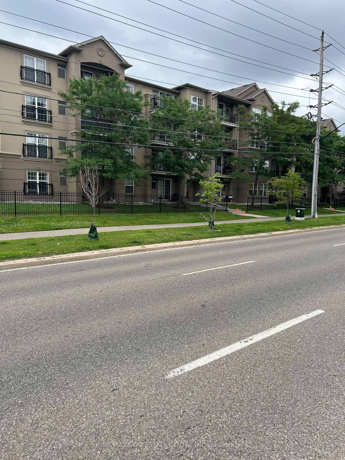 1360 Main ST E #409, Milton, ON L9T 7S5