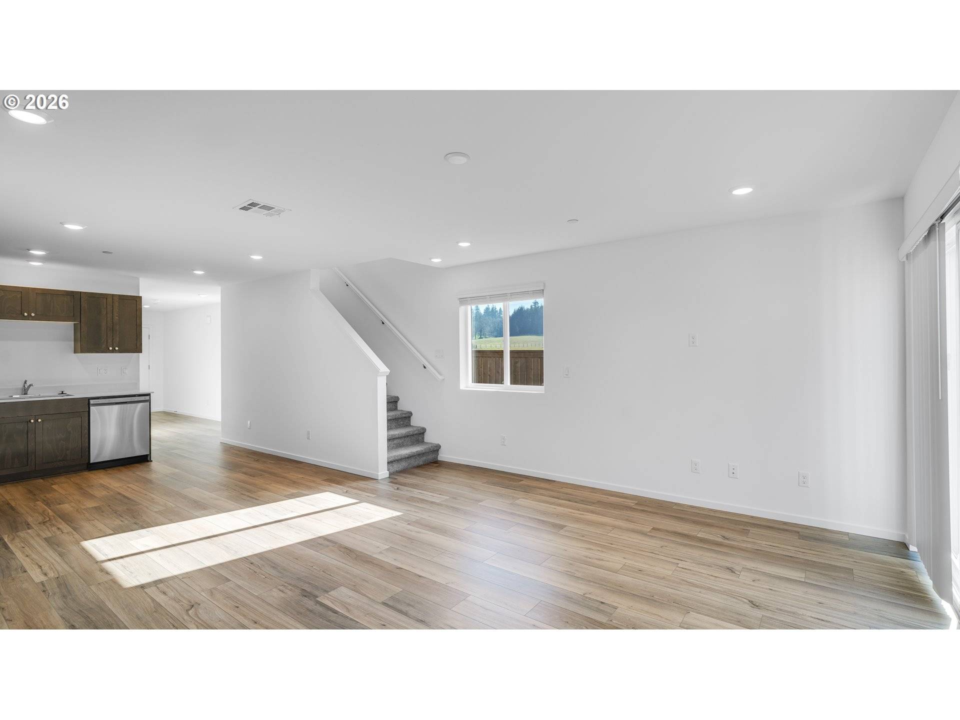 1390 NW Laura Vista DR, Albany, OR 97321