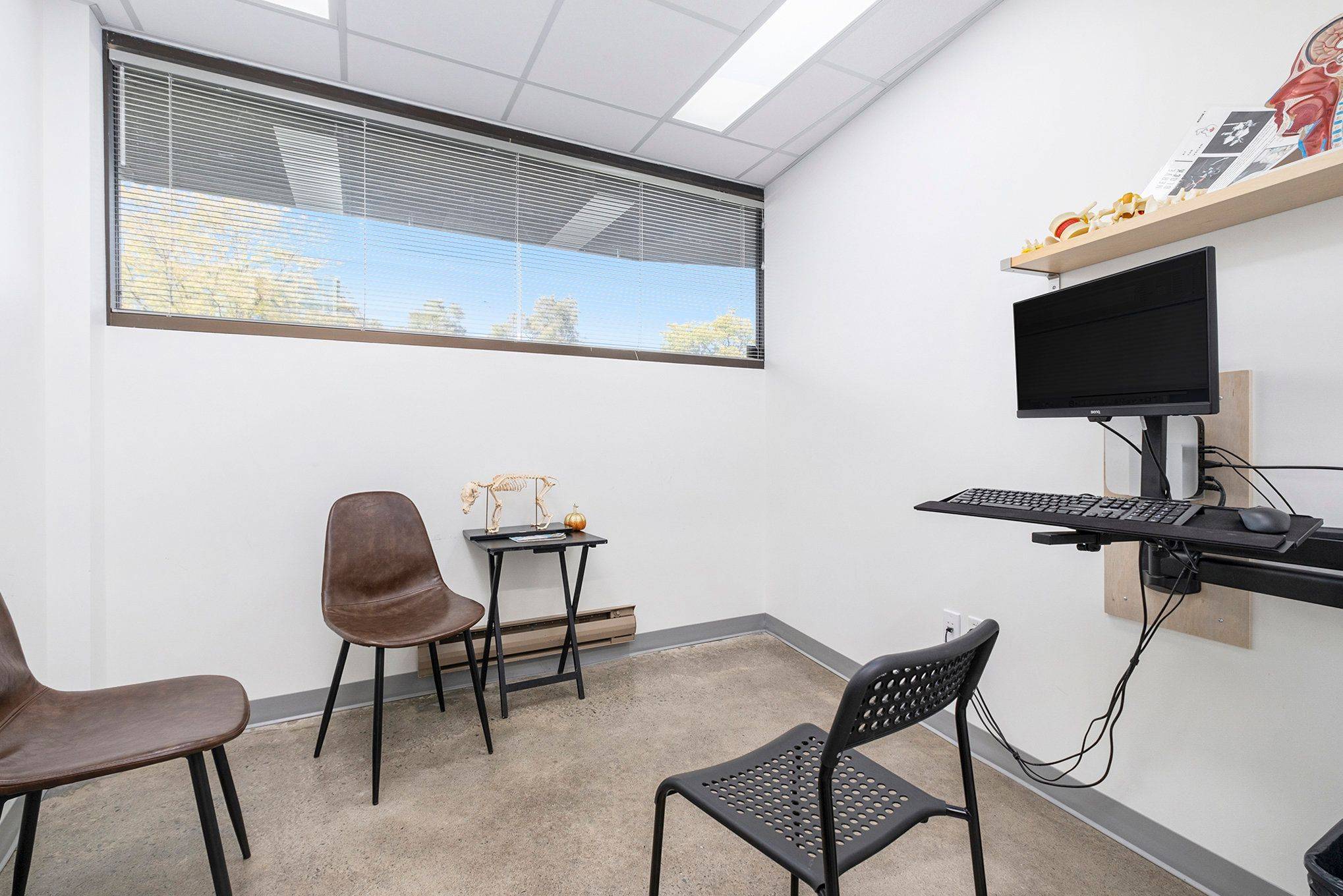 2300 CARLING AVE #101, Britannia Heights - Queensway Terrace N And Area, ON K2B 7G1