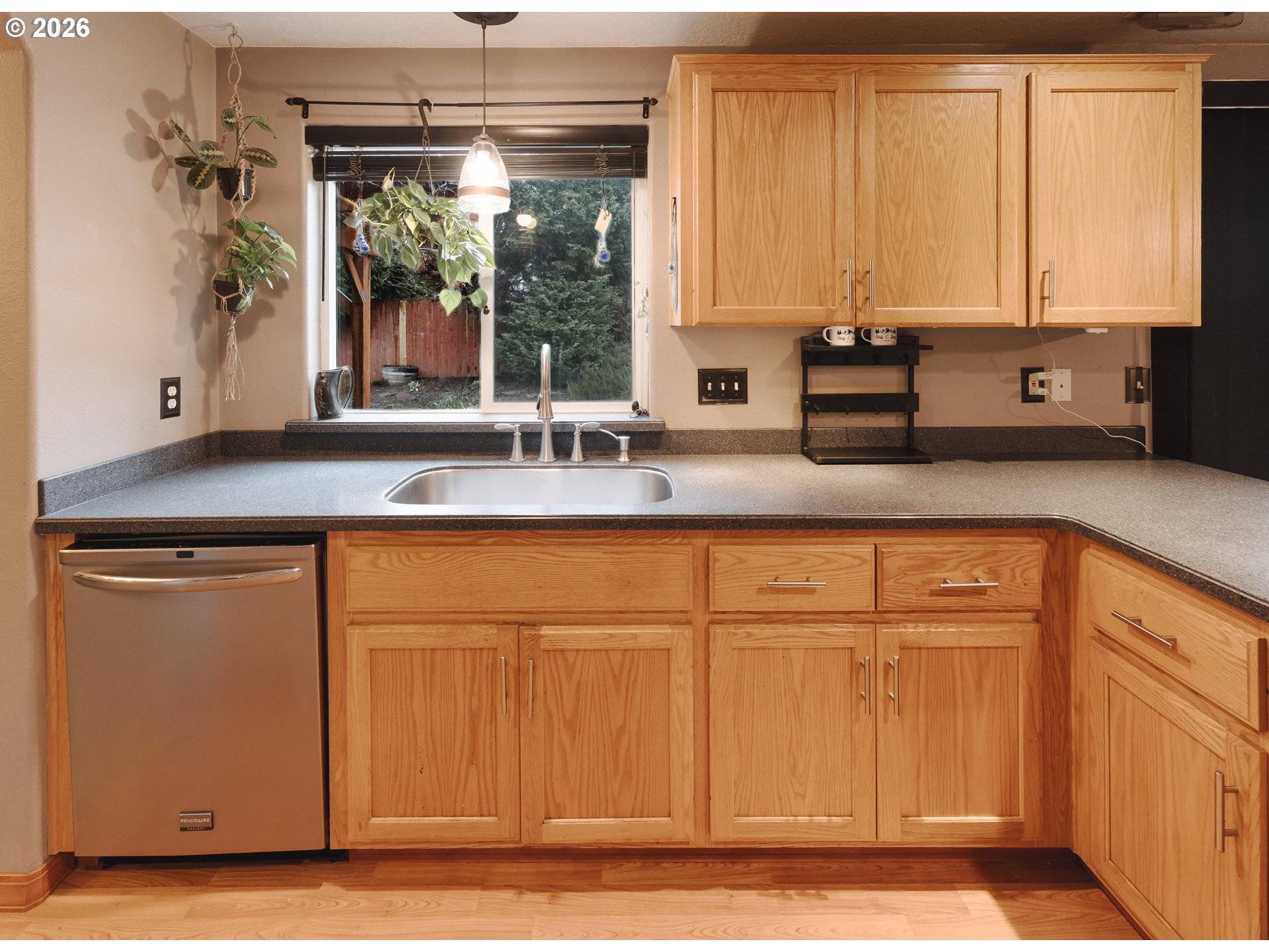 1254 CRYSTAL LN, Lafayette, OR 97127