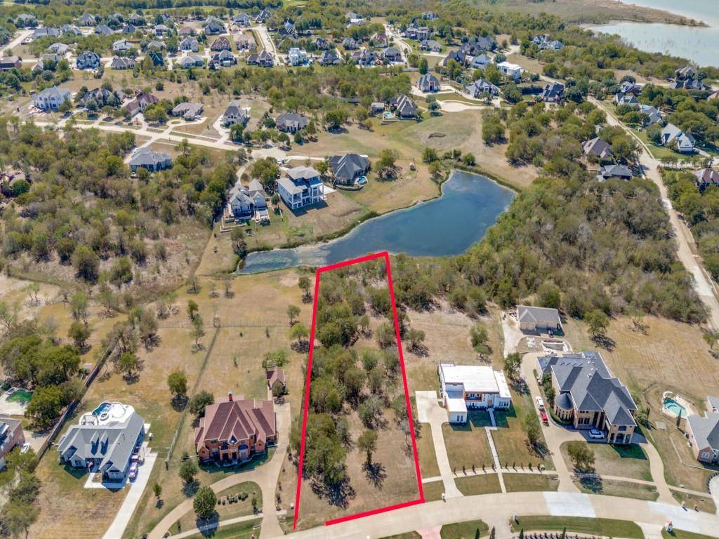 1036 Mallard Pointe Drive, Grand Prairie, TX 75104