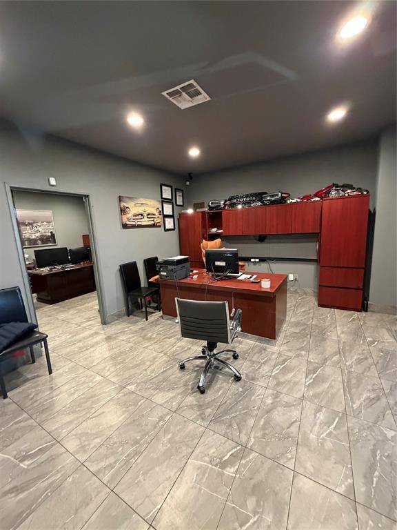 11252 Goodnight Lane, Dallas, TX 75229