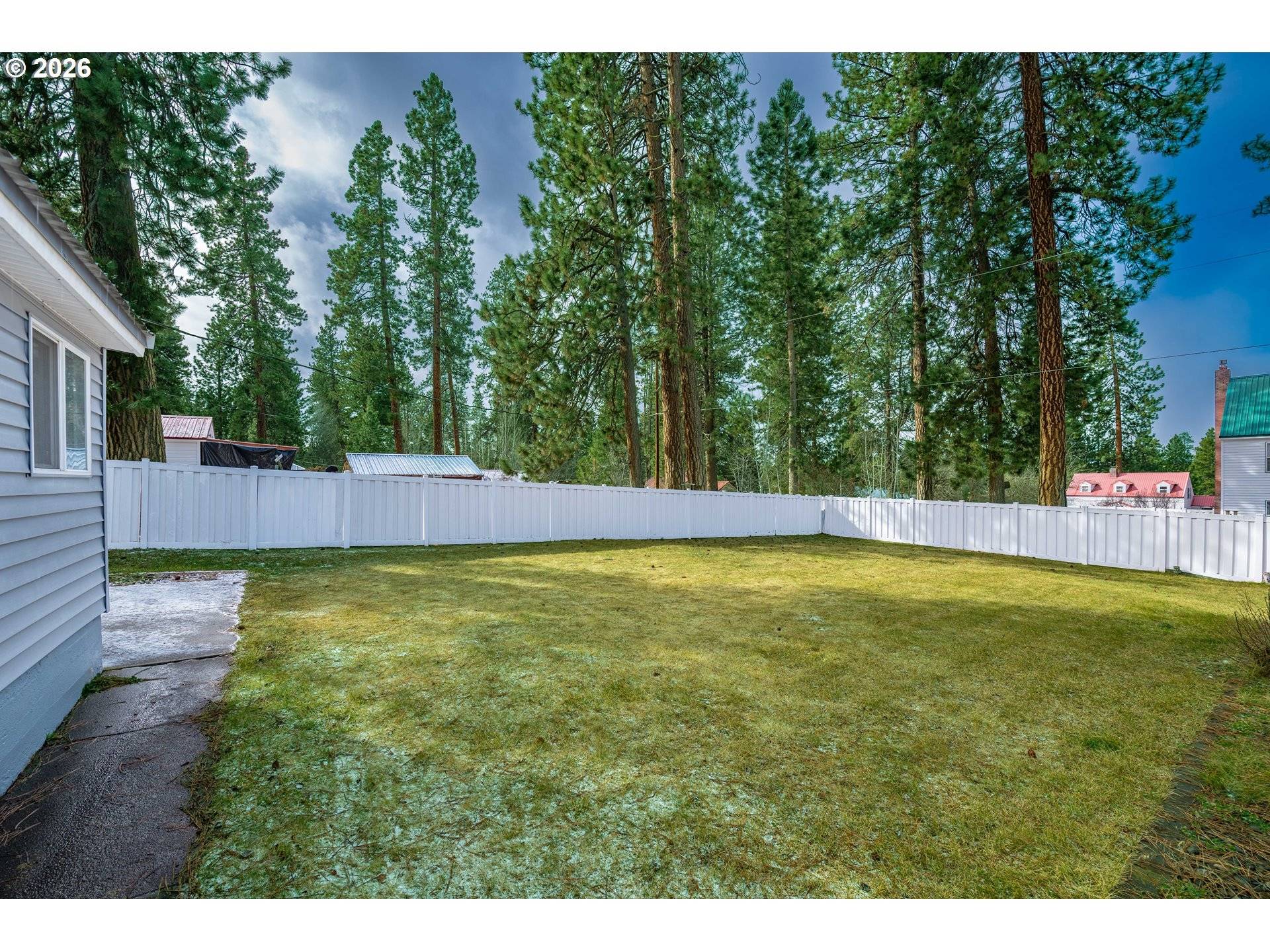 138722 RHODODENDRON ST, Gilchrist, OR 97737