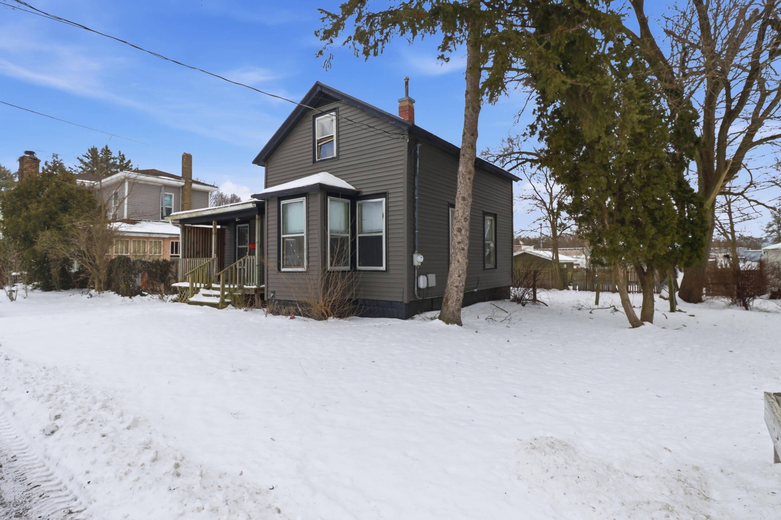 316 E Division ST, Dowagiac City, MI 49047