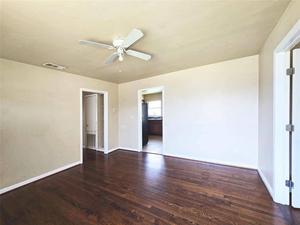 12121 Hoblitzelle Drive, Dallas, TX 75243