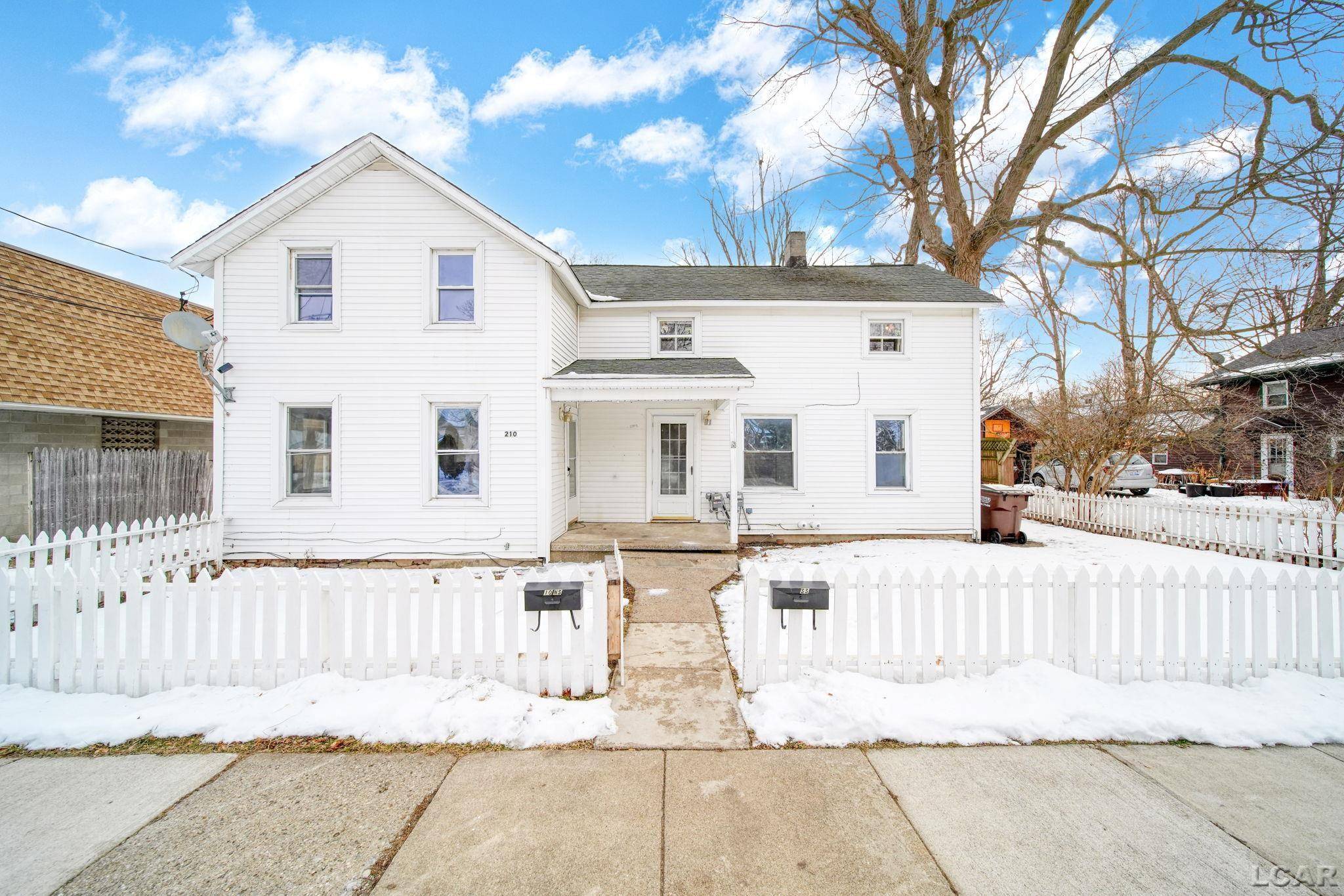 210 S Ottawa ST, Tecumseh, MI 49286