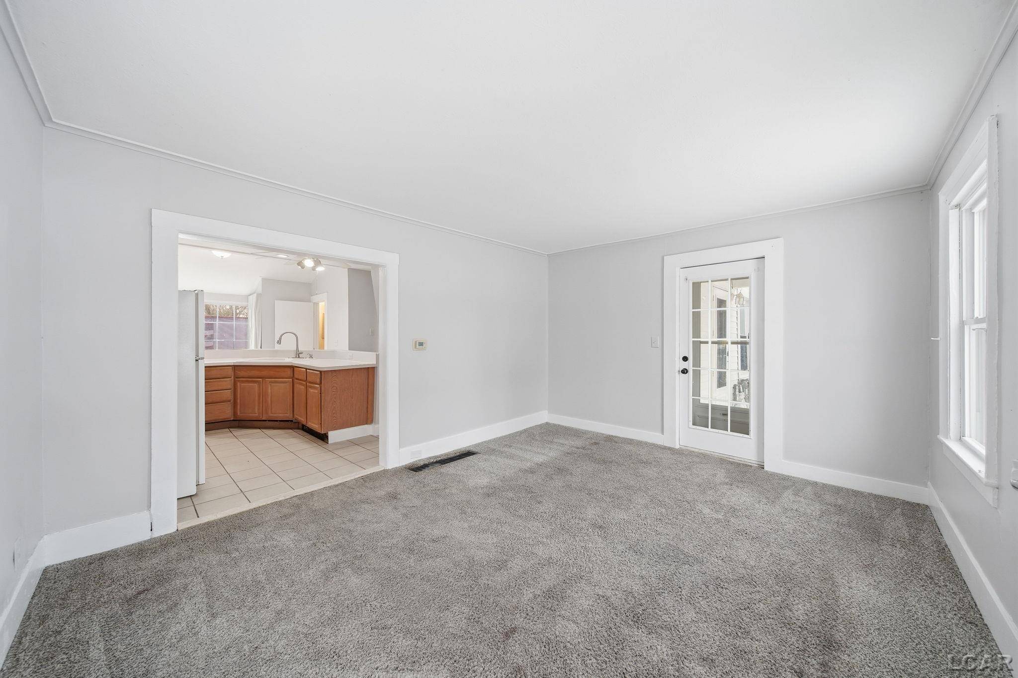 210 S Ottawa ST, Tecumseh, MI 49286