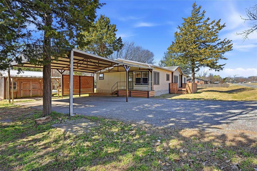 76 Forest Lane, Gordonville, TX 76245