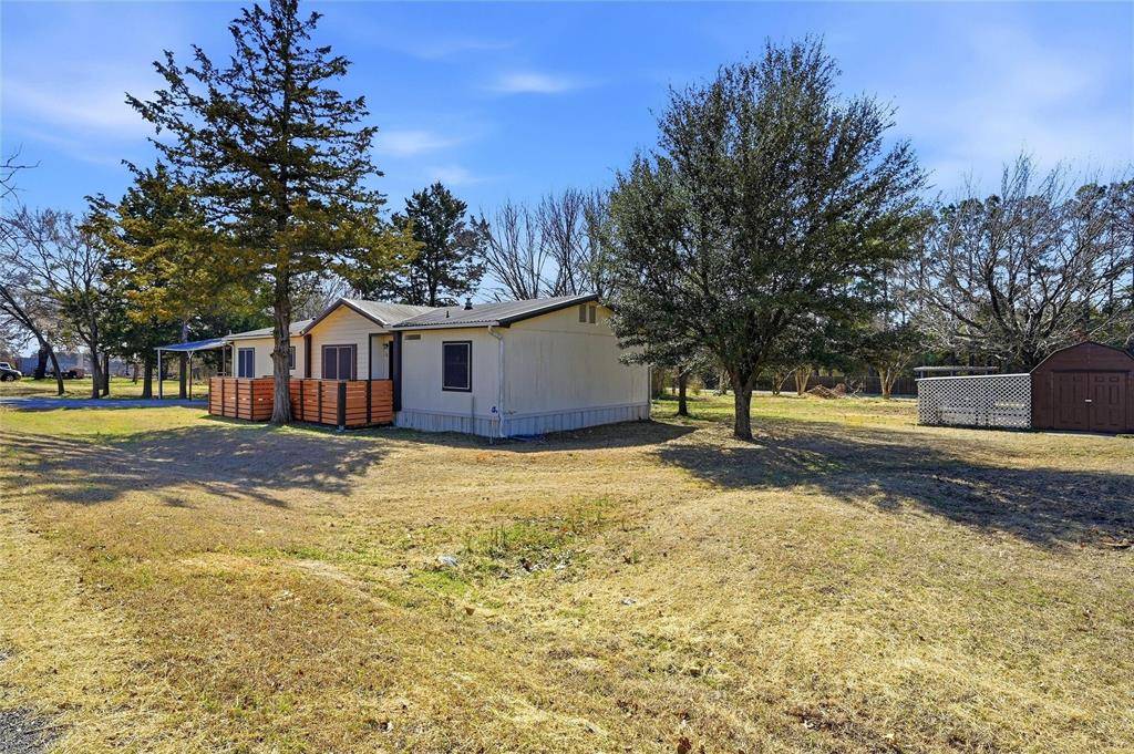 76 Forest Lane, Gordonville, TX 76245