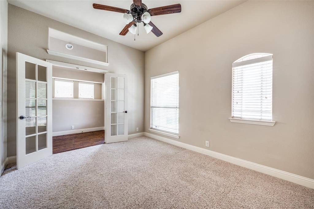 817 Lighthouse Lane, Savannah, TX 76227