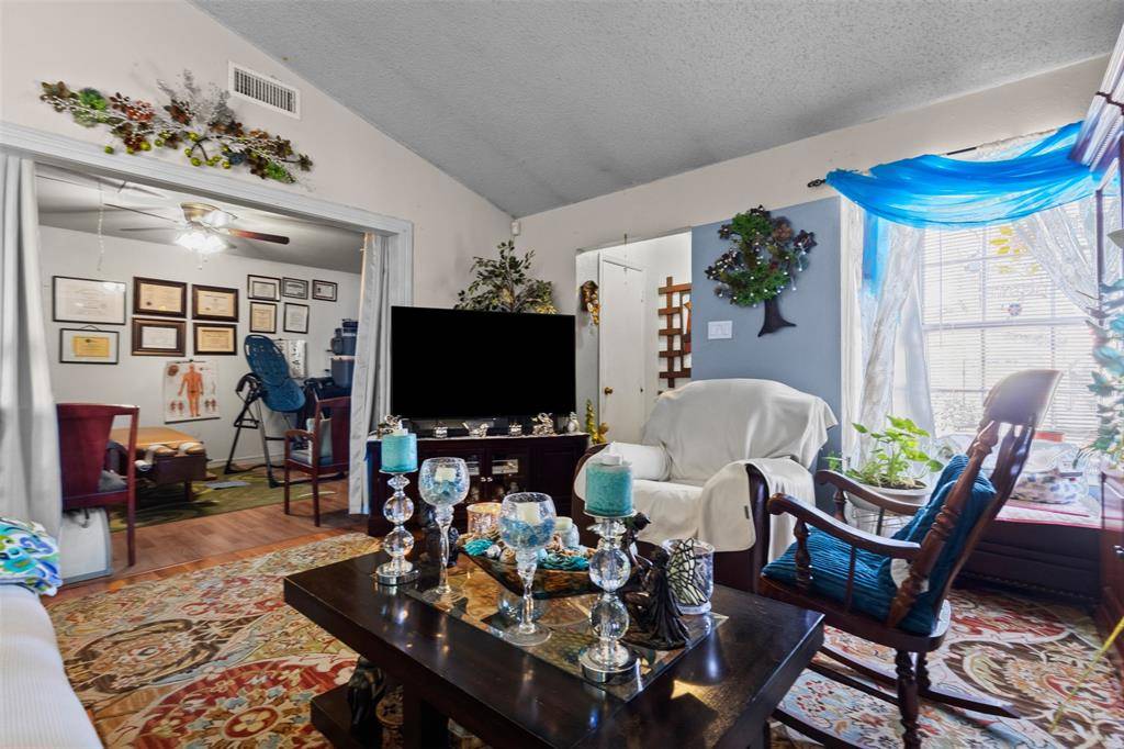 2906 Antares Circle, Garland, TX 75044