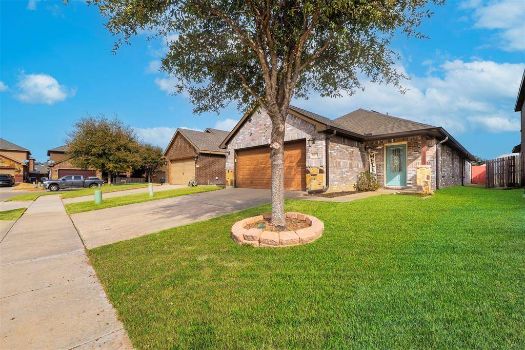 5505 Thunder Bay Drive, Fort Worth, TX 76119