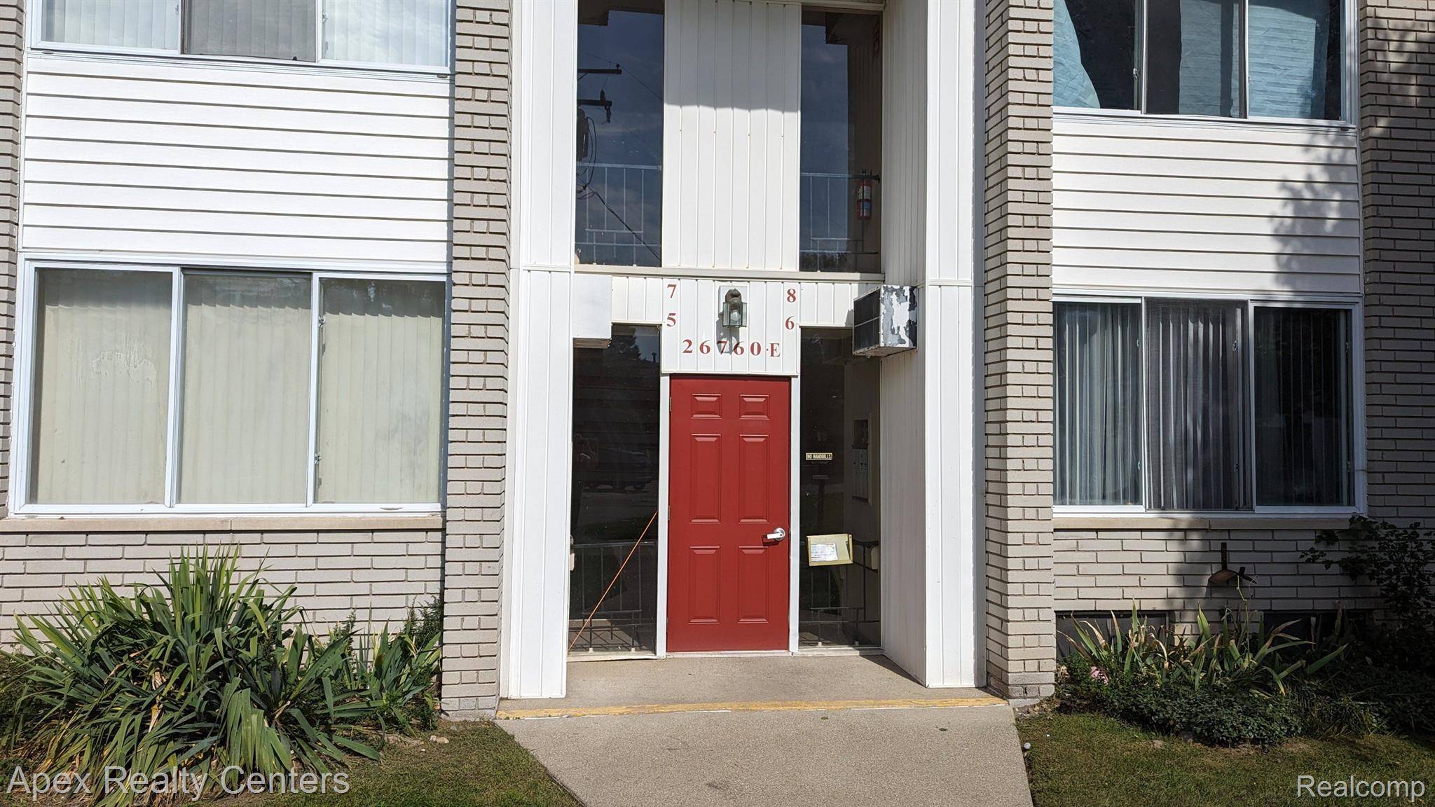26760 Joy #E 8, Redford Charter Township, MI 48239