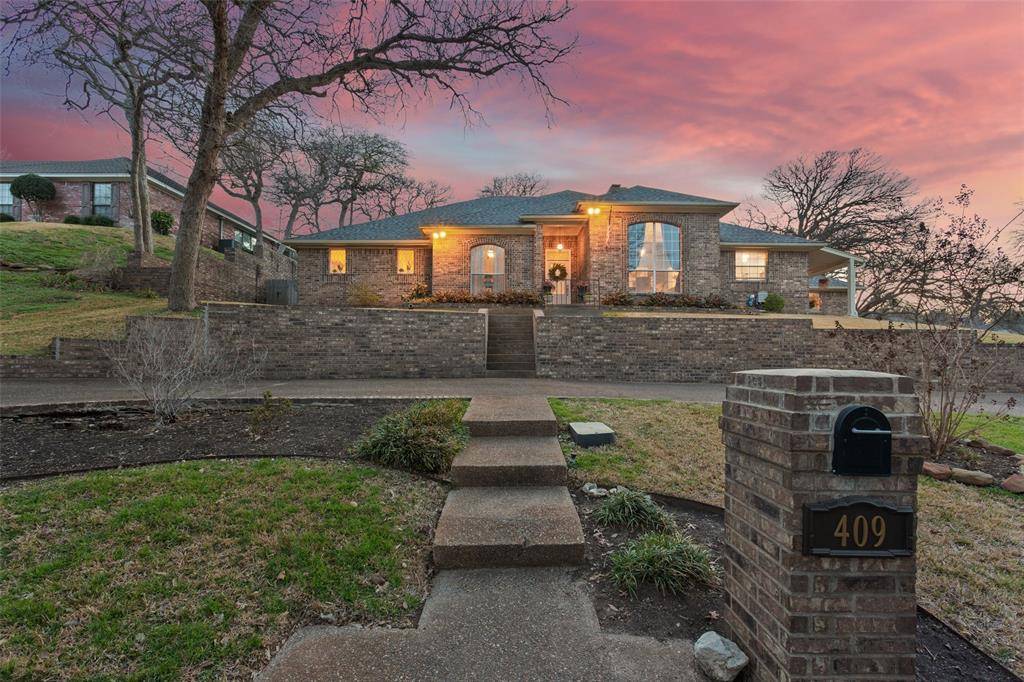 409 Shadow Mountain Drive, Woodway, TX 76712