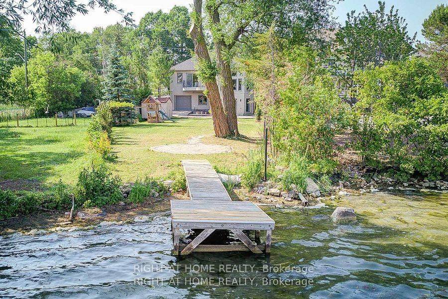 429 North Lake RD, Richmond Hill, ON L4E 3A7