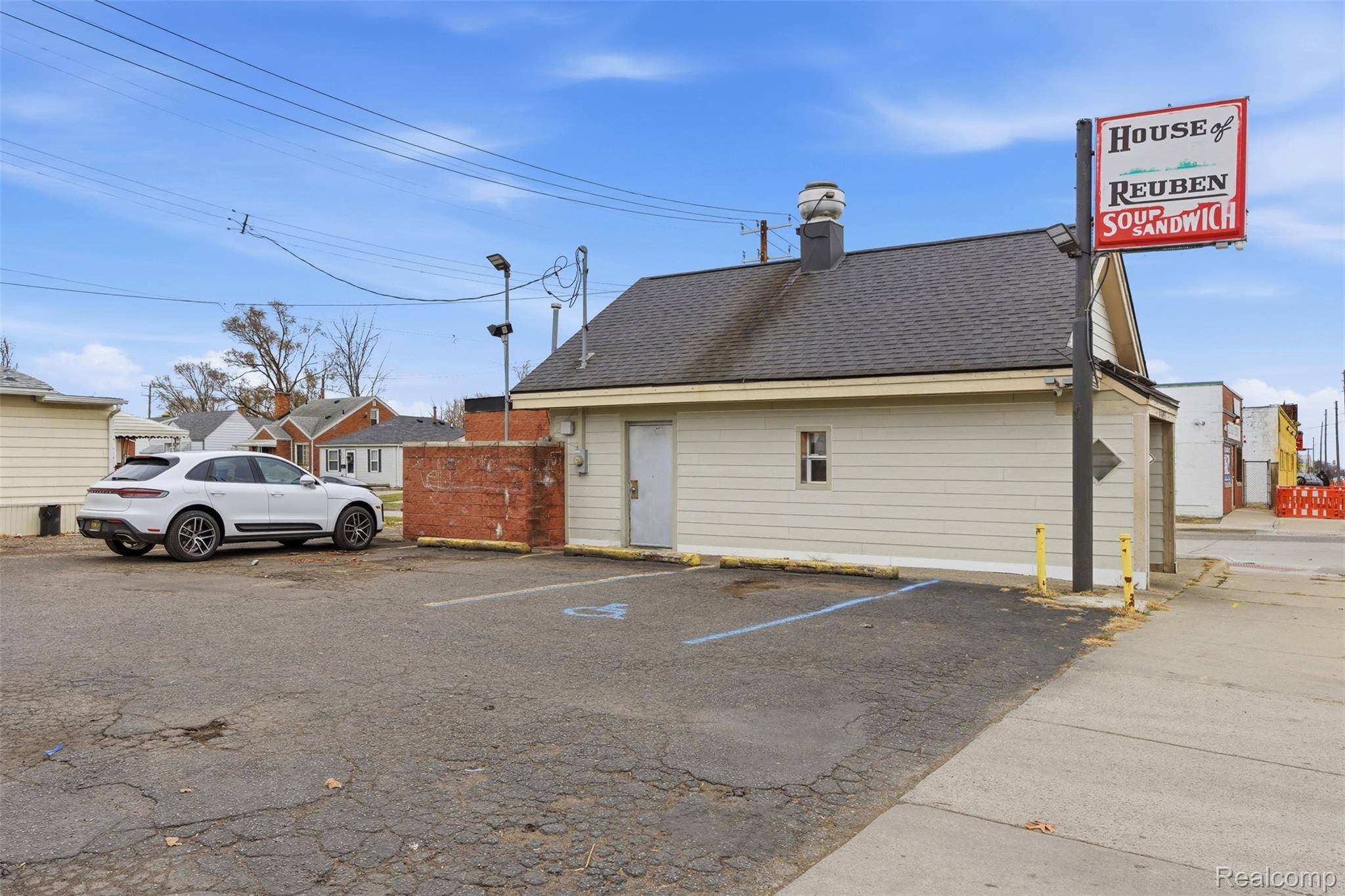 14693 E 8 Mile RD, Warren, MI 48089