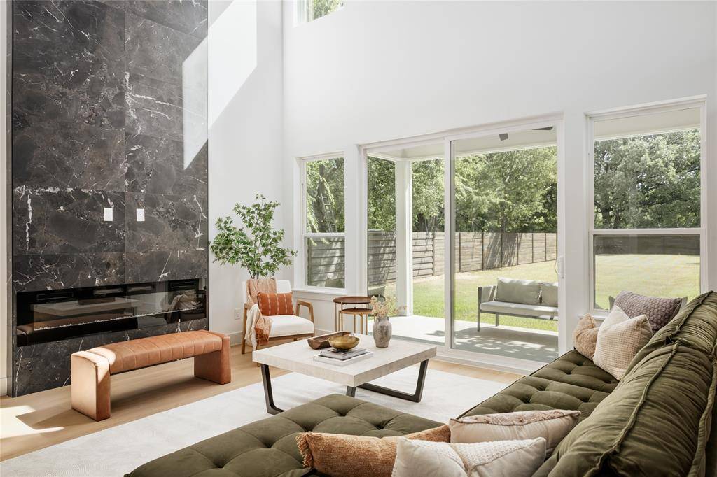 4046 Baker Avenue, Dallas, TX 75212