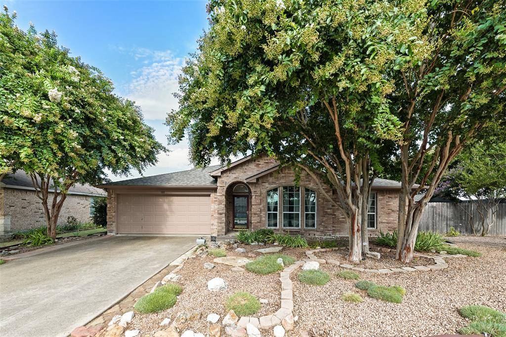 100 Jennings Drive, Waxahachie, TX 75165
