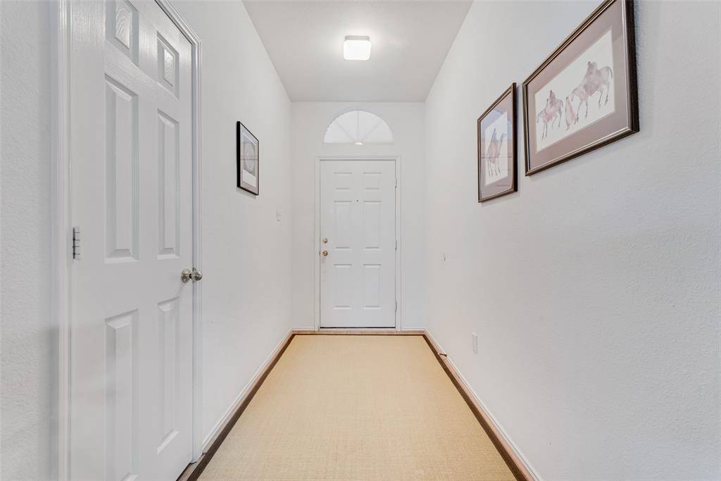 100 Jennings Drive, Waxahachie, TX 75165