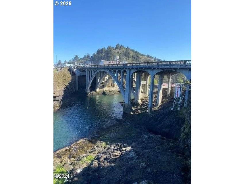 N Coast AVE #5000, Depoe Bay, OR 97341