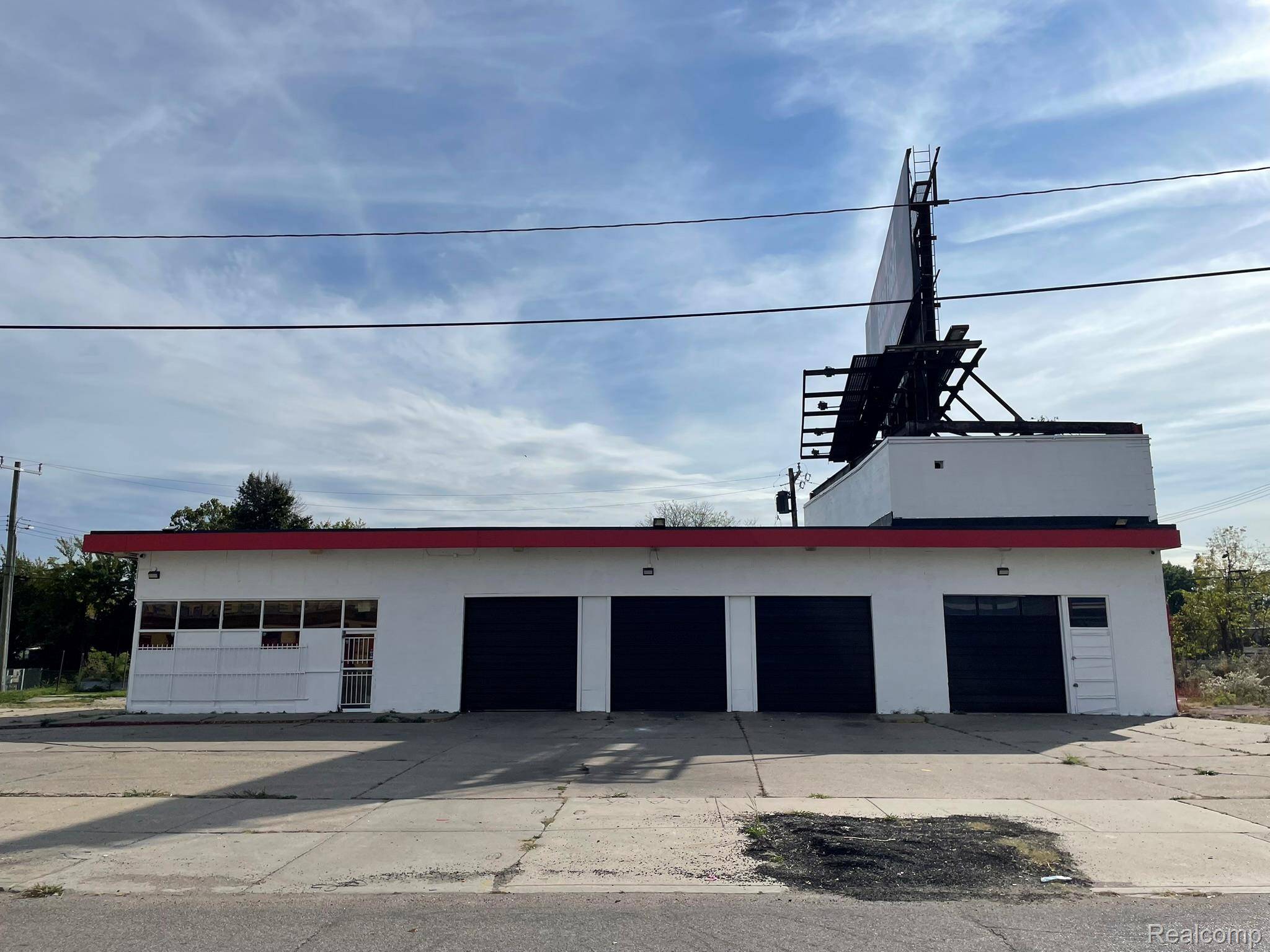 13040 Harper AVE, Detroit, MI 48213
