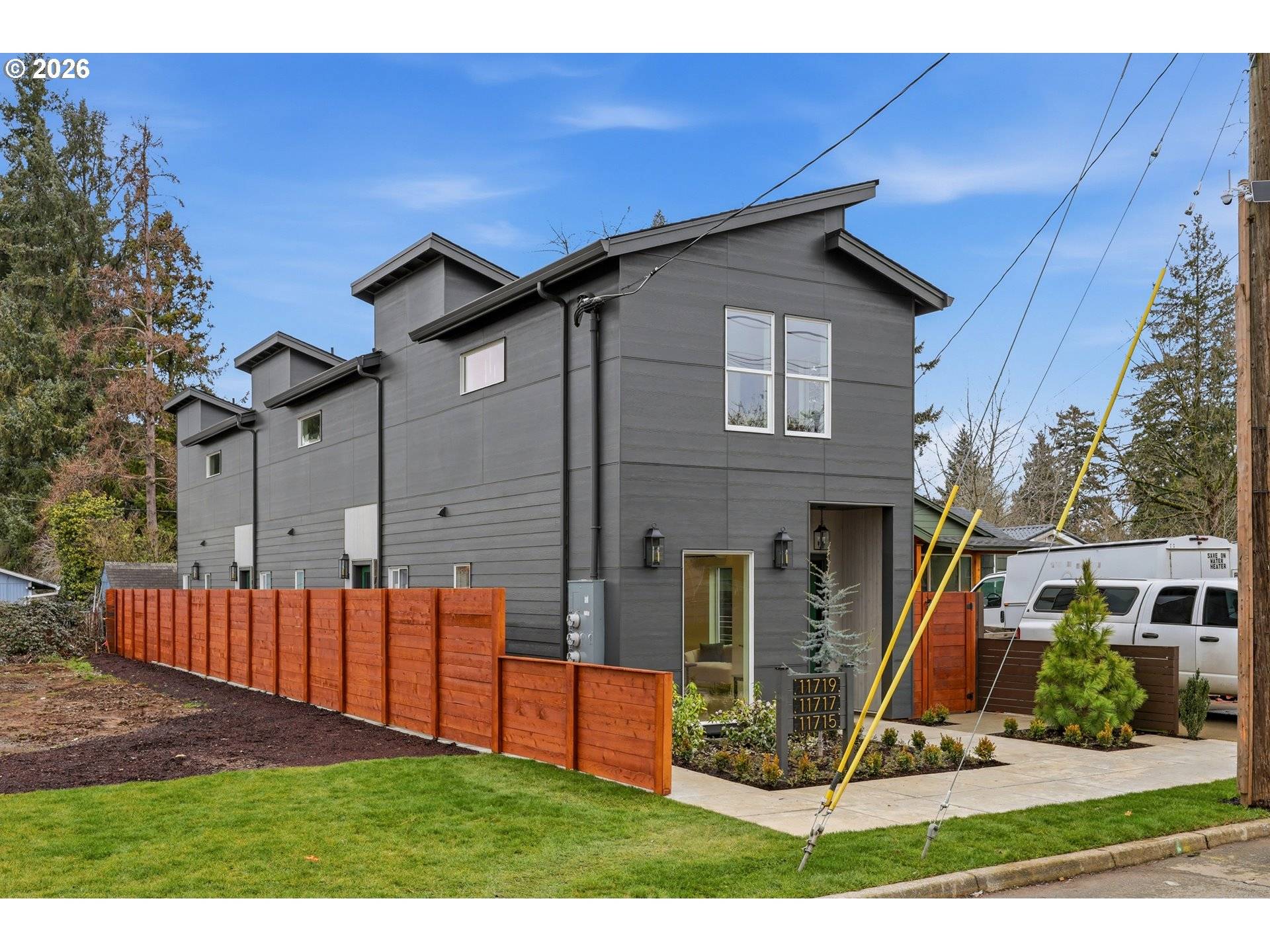 11717 SE ASH ST, Portland, OR 97216