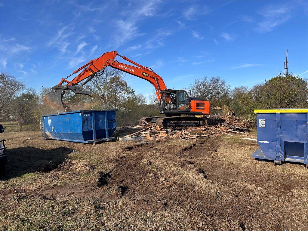 13332 FM 744, Barry, TX 75102