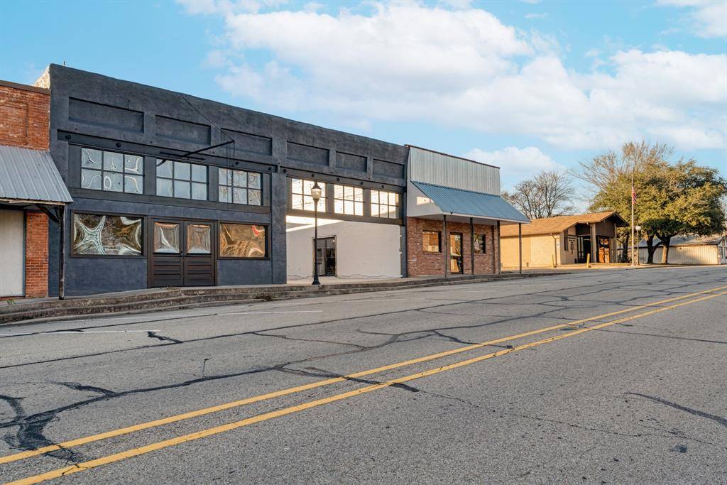 125 N Main Street, Bogata, TX 75417