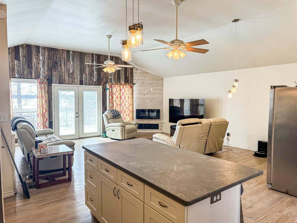 670 Redbud Drive, Avinger, TX 75630