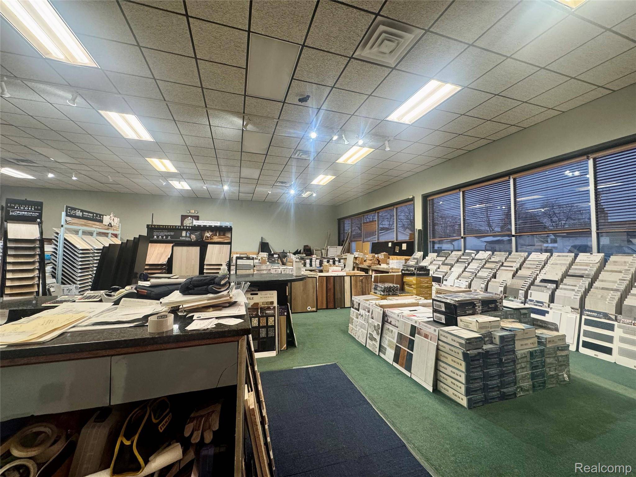 13470 Eureka RD, Southgate, MI 48195